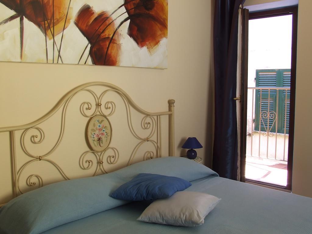 B&B Il Campo Dei Papaveri Mornese Pokoj fotografie